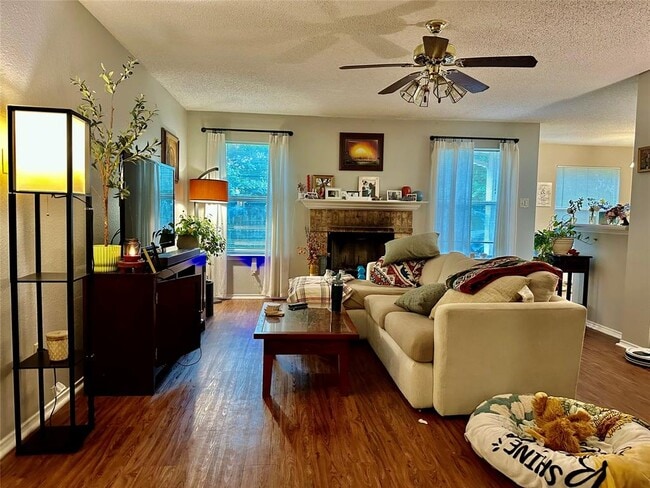 Photo - 1707 Timberwood Dr