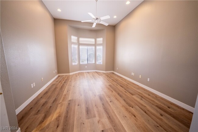 Photo - 2140 Hot Oak Ridge St House