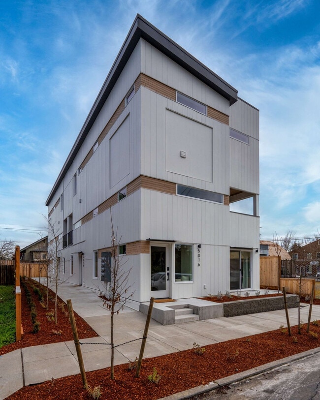 5012-5022 Northeast 26th Avenue-SI ID1309867P