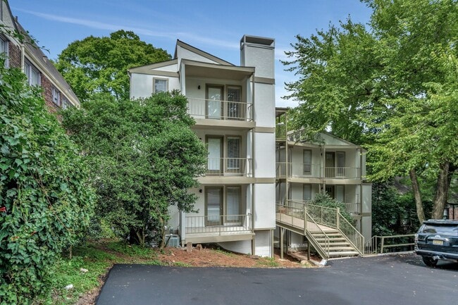 Photo - Caribou Apartments