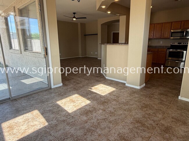 Photo - 1541 W St Kateri Dr