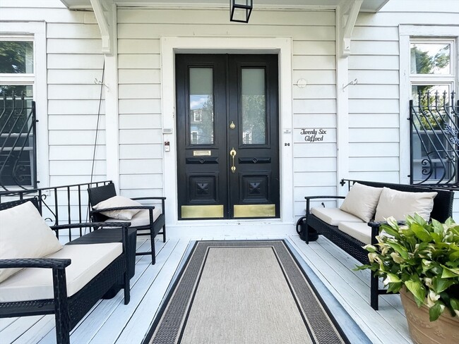 Building Photo - 26 Clifford St Unit 1