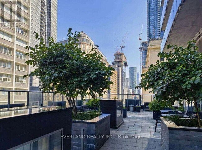 Photo - 7 Grenville St Unit 5706
