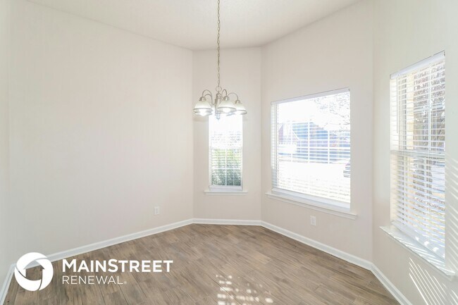 Photo - 5890 Carrel Cove