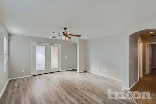 Photo - 25841 W Valley View Dr