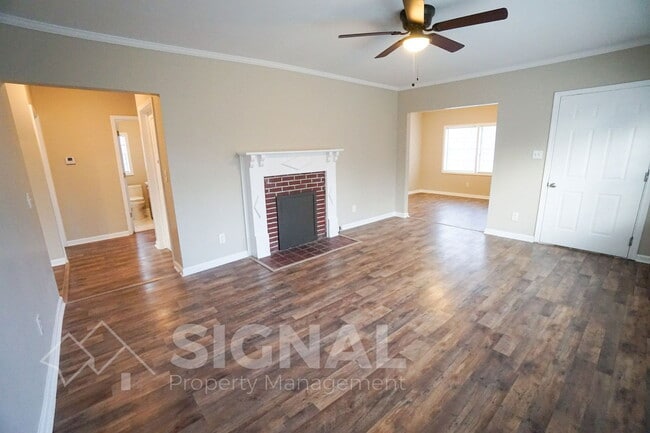 Photo - 1932 Portage Ave