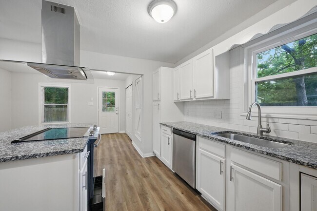 Photo - 1003 Pecan Ave