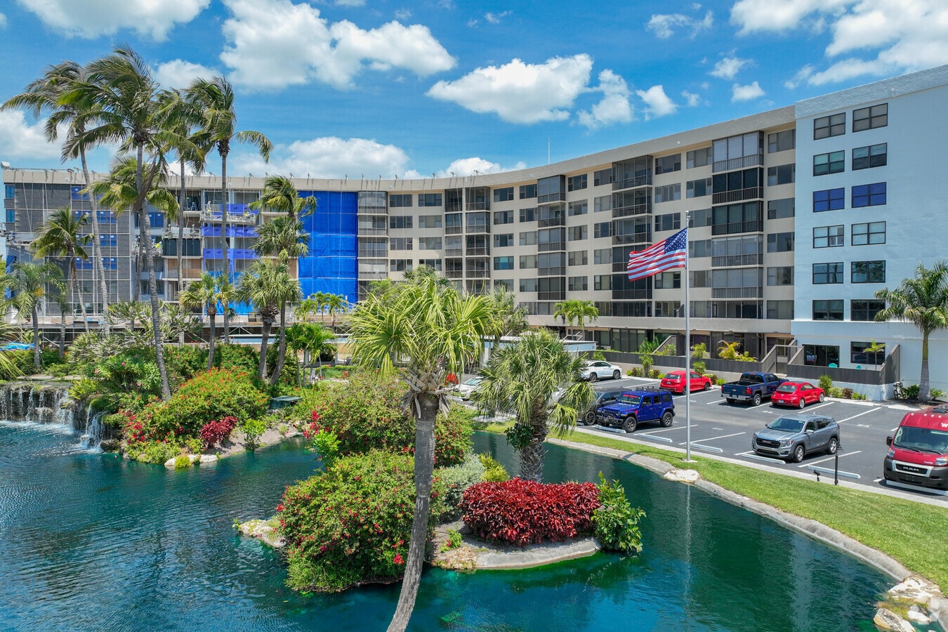 Photo - Harbor Towers Yacht & Racquet Club