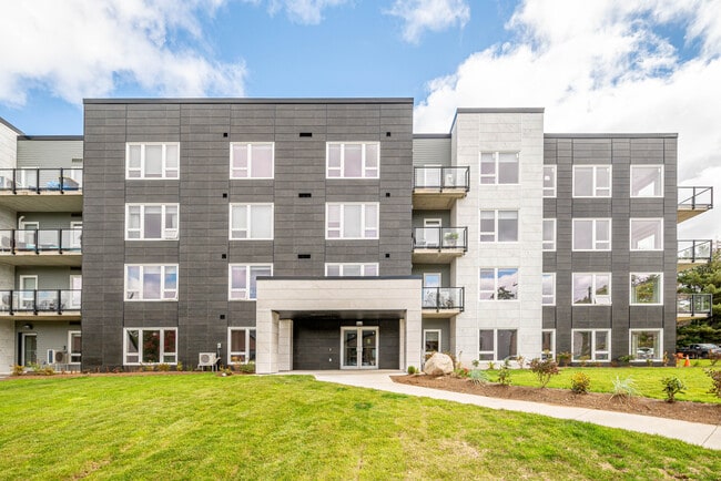 Building Photo - 2 Bedroom Elation Suites - Plan A2 Unit 2 Bed - Plan A2