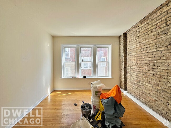 Building Photo - 3044 W Wellington Ave Unit 1 Rental