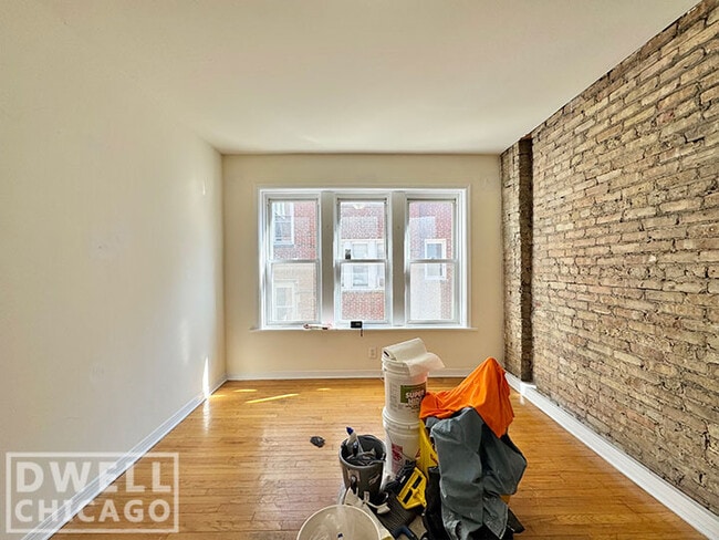 Photo - 3044 W Wellington Ave Apartments Unit 1