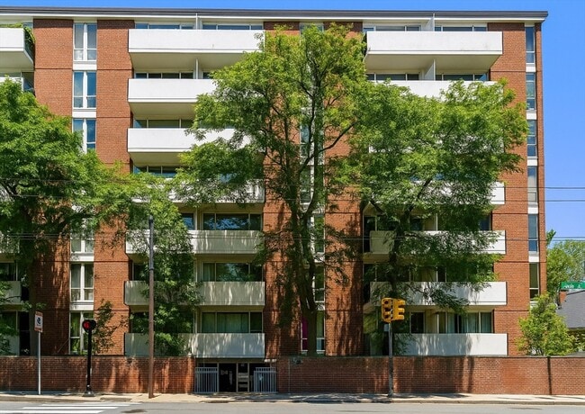 Building Photo - 29 Concord Ave Unit 410