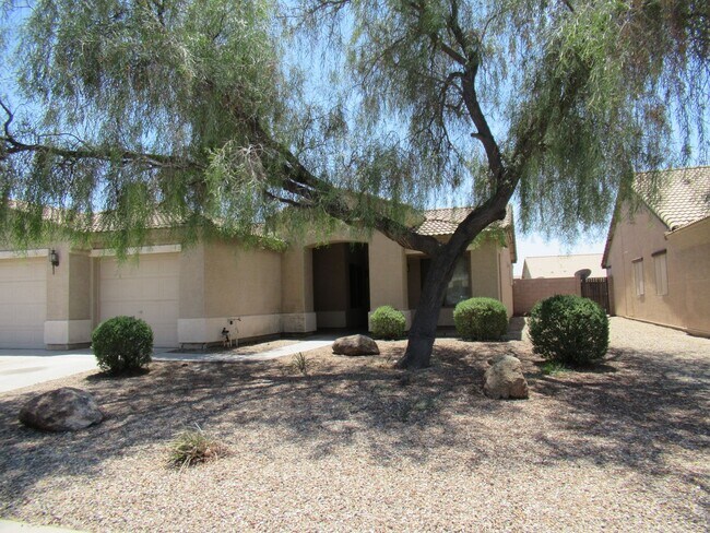 Building Photo - Nice Home in Estrella Vista Community, Goo...