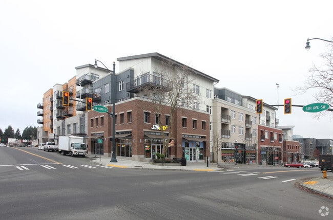 Foto principal - Burien Town Square