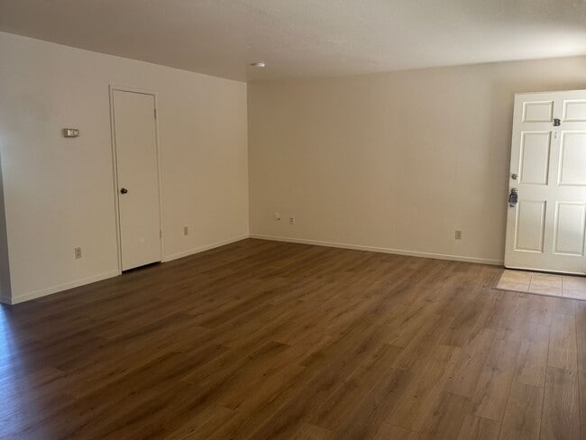 Building Photo - R-5310H Unit B