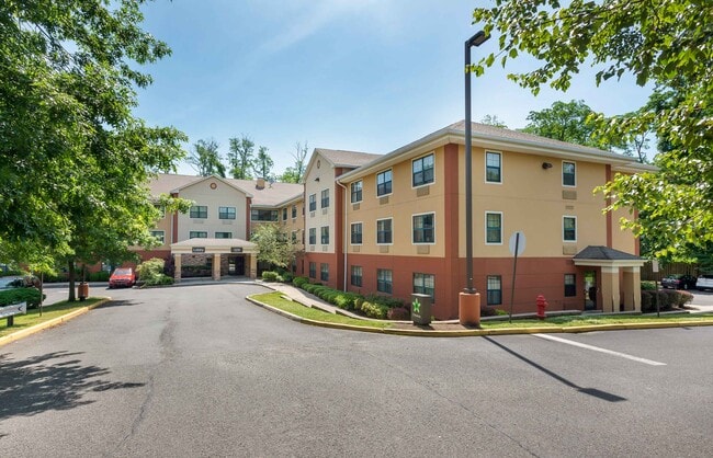 Building Photo - Furnished Studio-Red Bank - Middletown Rental