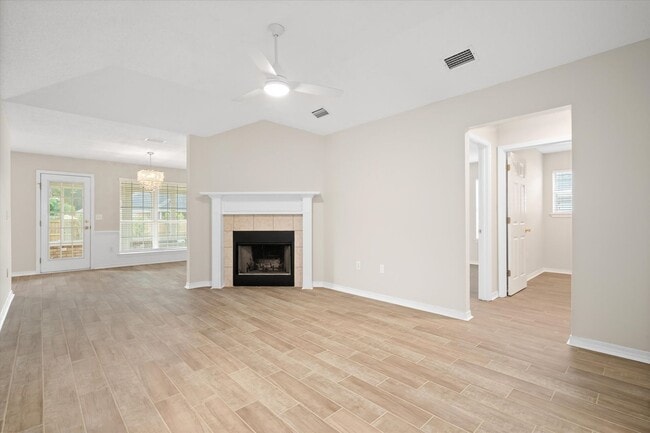 Photo - HEART OF DAPHNE LISTING!