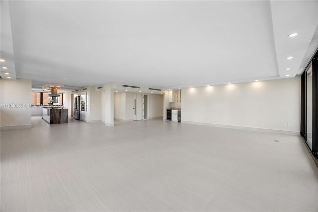 Photo - 700 Coral Wy Unit 2