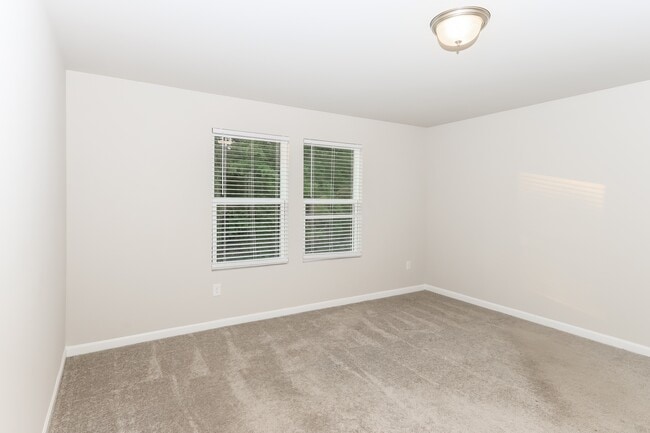 Photo - 927 Haley St