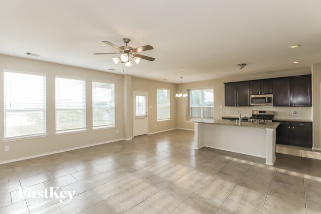 Photo - 5010 Naples Grove Ln