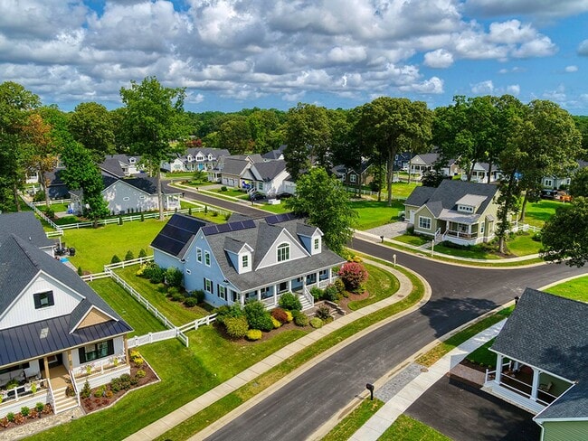 Photo - Spacious 3BR / 3.5BA Single family home • 2,500 Sq Ft • Baywood