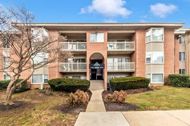 072-IMG_5436 - Arden Pointe Apartments