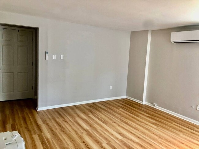 Photo - 418 N Darlington St Unidad A