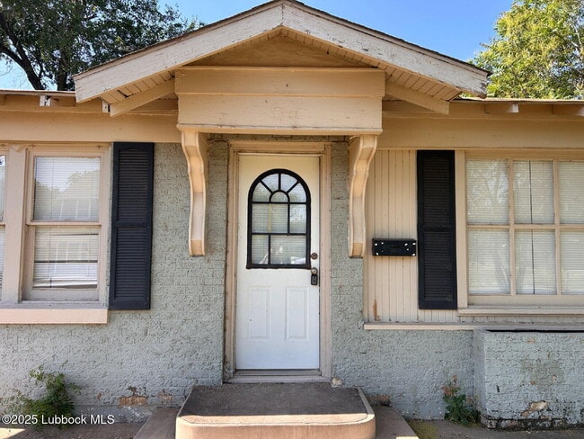 Photo - 1921 27th St Casa