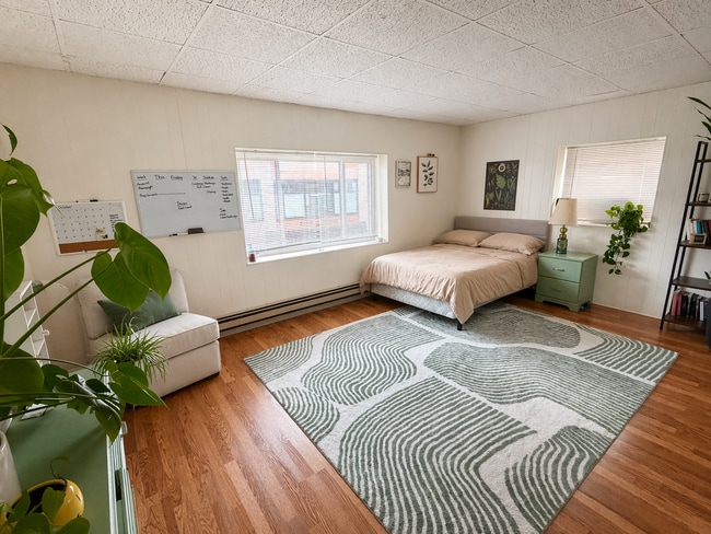 Photo - 218 E State St Unidad #3