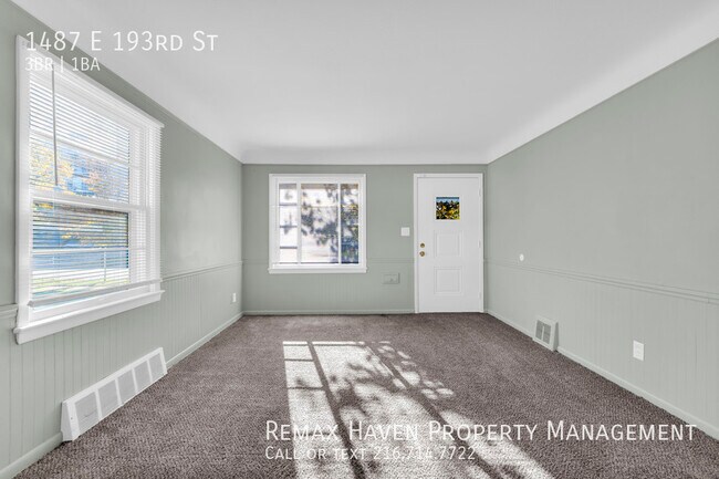 Photo - 1487 E 193rd St