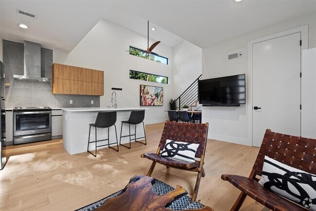 Building Photo - 1100 Romeria Dr Rental