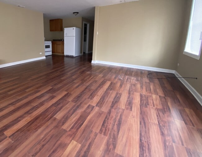 3000 S Kedvale Ave Unit 1st Floor Front