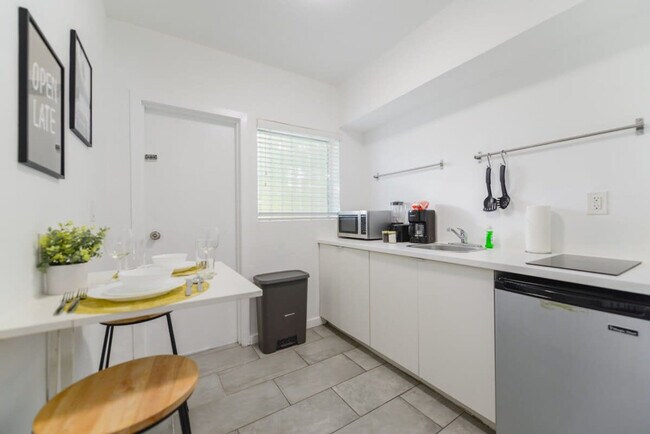 Photo - 515 NE 82nd St Unit FL1-ID1022256P