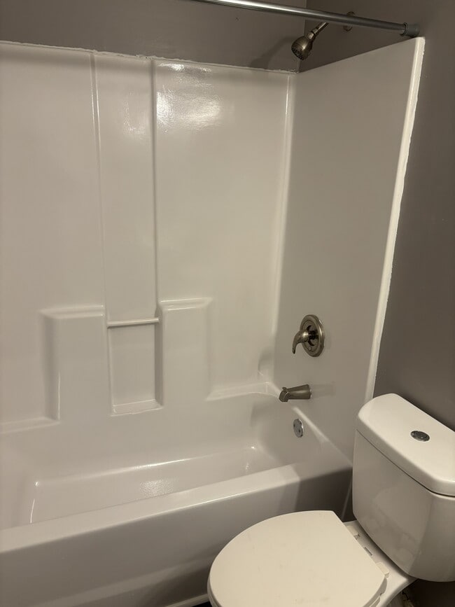 Photo - 559 Woodlawn Ave NW Unidad B