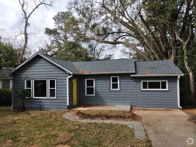 Building Photo - 1418 Jackson St Rental