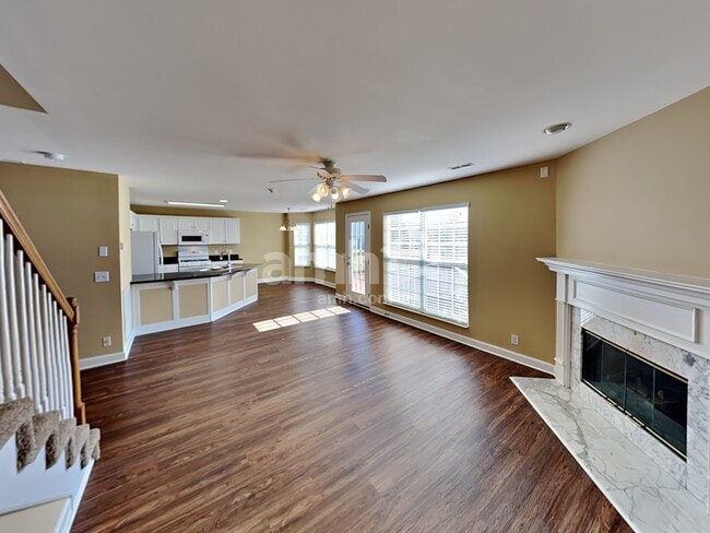 Photo - 104 Lance Park Cir