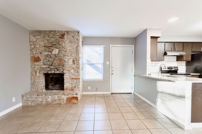 Photo - 4431 Whispering Valley Dr Unidad A