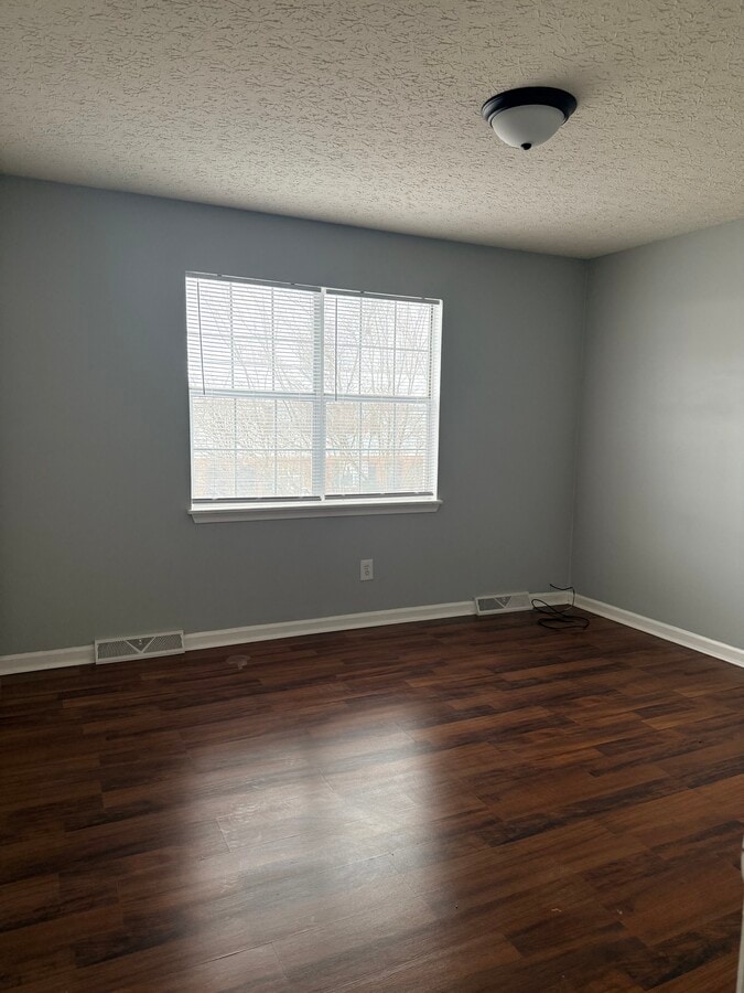 Photo - 15 Ferguson Dr