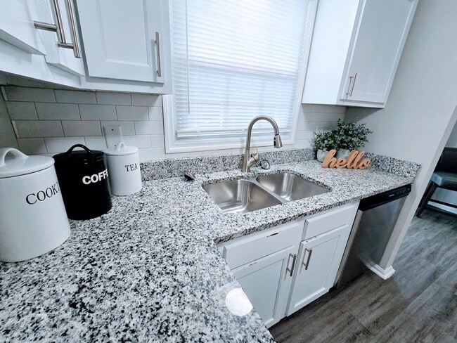 Photo - Park Lane Apartments