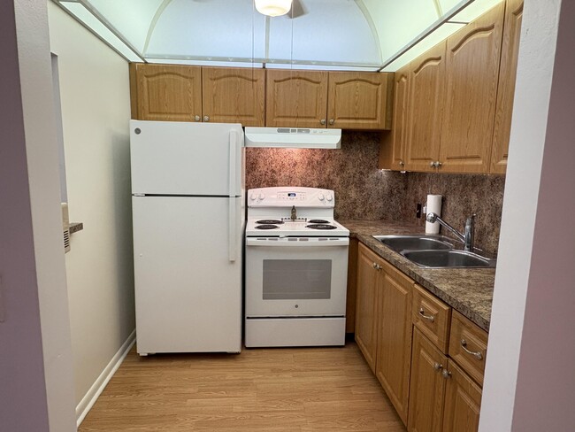 Building Photo - 353 Mansfield I Unit 353 I Rental