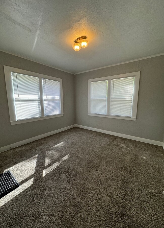 Photo - 1201 E Fox St