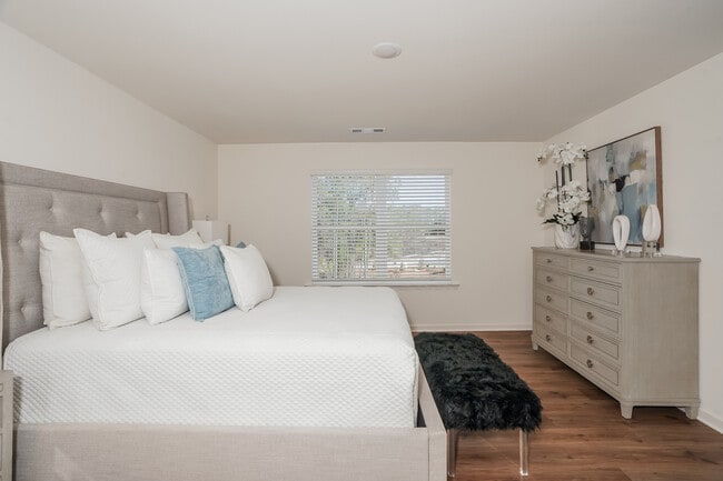 Highland Pointe - Rental Collection