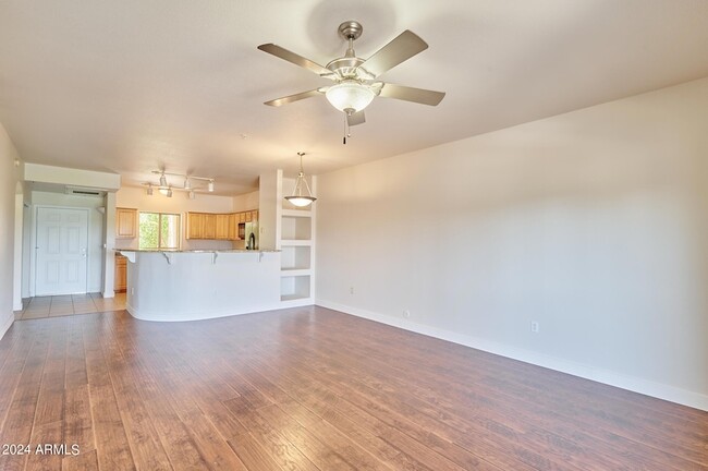 Photo - 920 E Devonshire Ave Condo Unit 3030