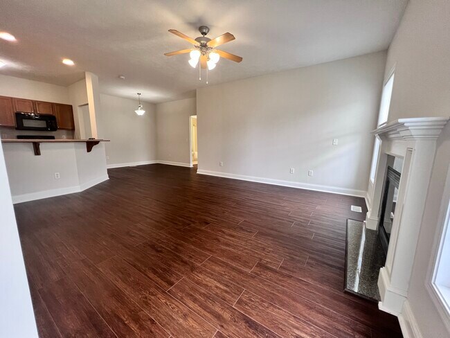 Photo - 3020 E Stillwater Lndg Unidad 104