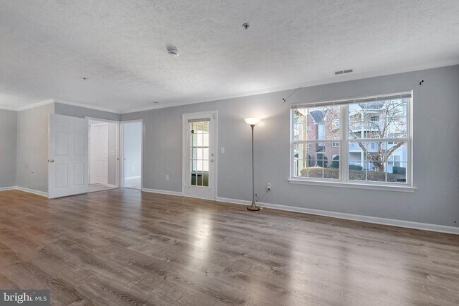 Photo - 3710 Excalibur Ct Unit 103