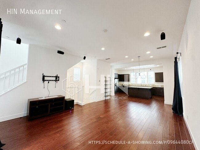 Photo - 38238 Luma Terrace