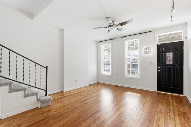 Photo - 2812 Clifton Ave