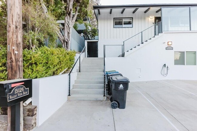 Photo - 15026 Valley Vista Blvd