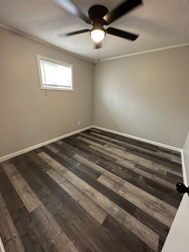 Photo - Newly Remodeled 2 Bedroom, 1 Bathroom Triplex Unit 610 #3