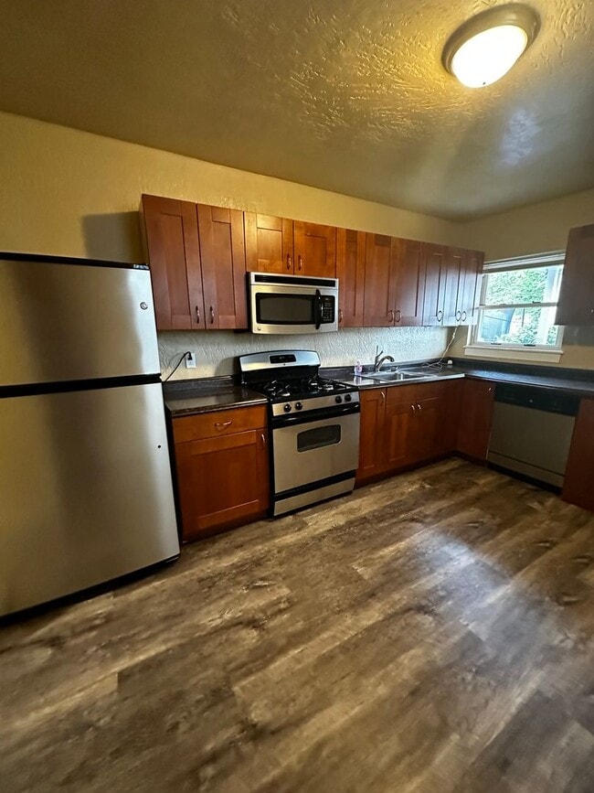 Photo - 2 Bed 1 Bath Townhouse for Rent in Lawrenceville!